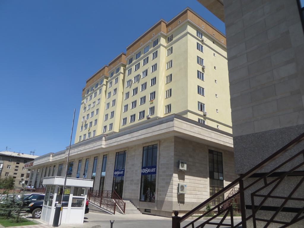 Bishkek Maximus Apartament 2 Kültér fotó
